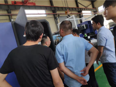 吉利商用汽車實地考察瑞爾多激光切割機廠，深化網絡信息技術開發合作